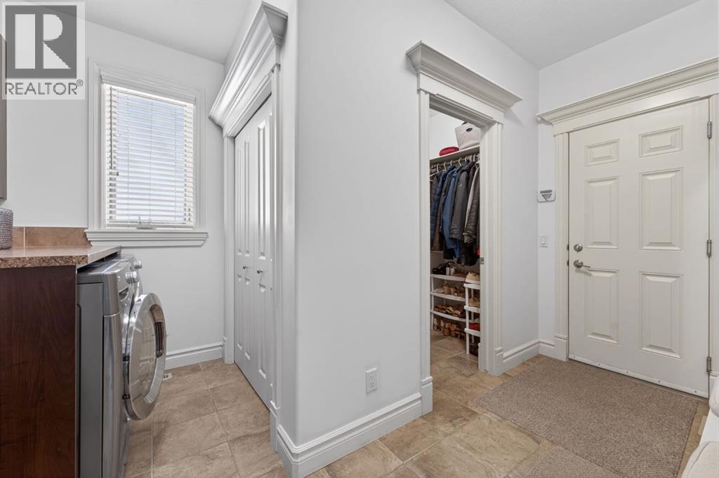 32 Aspen Meadows Manor SW — photo 18