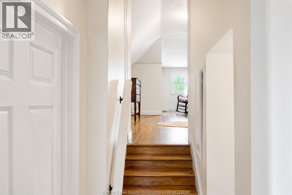 2429 HOWARD AVENUE - 4