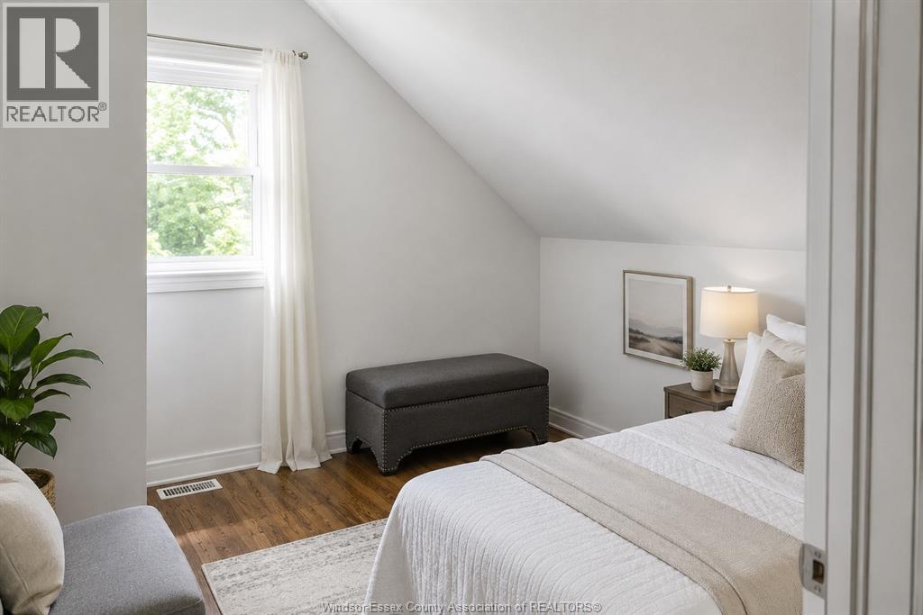 2429 HOWARD AVENUE - 7