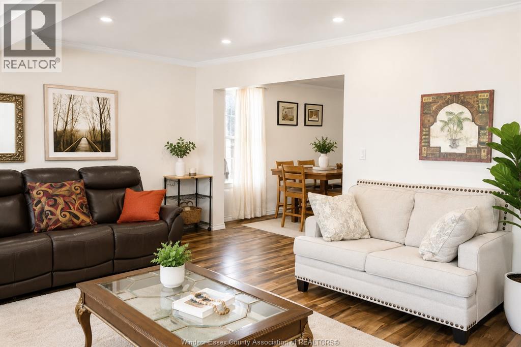 2429 HOWARD AVENUE - 14