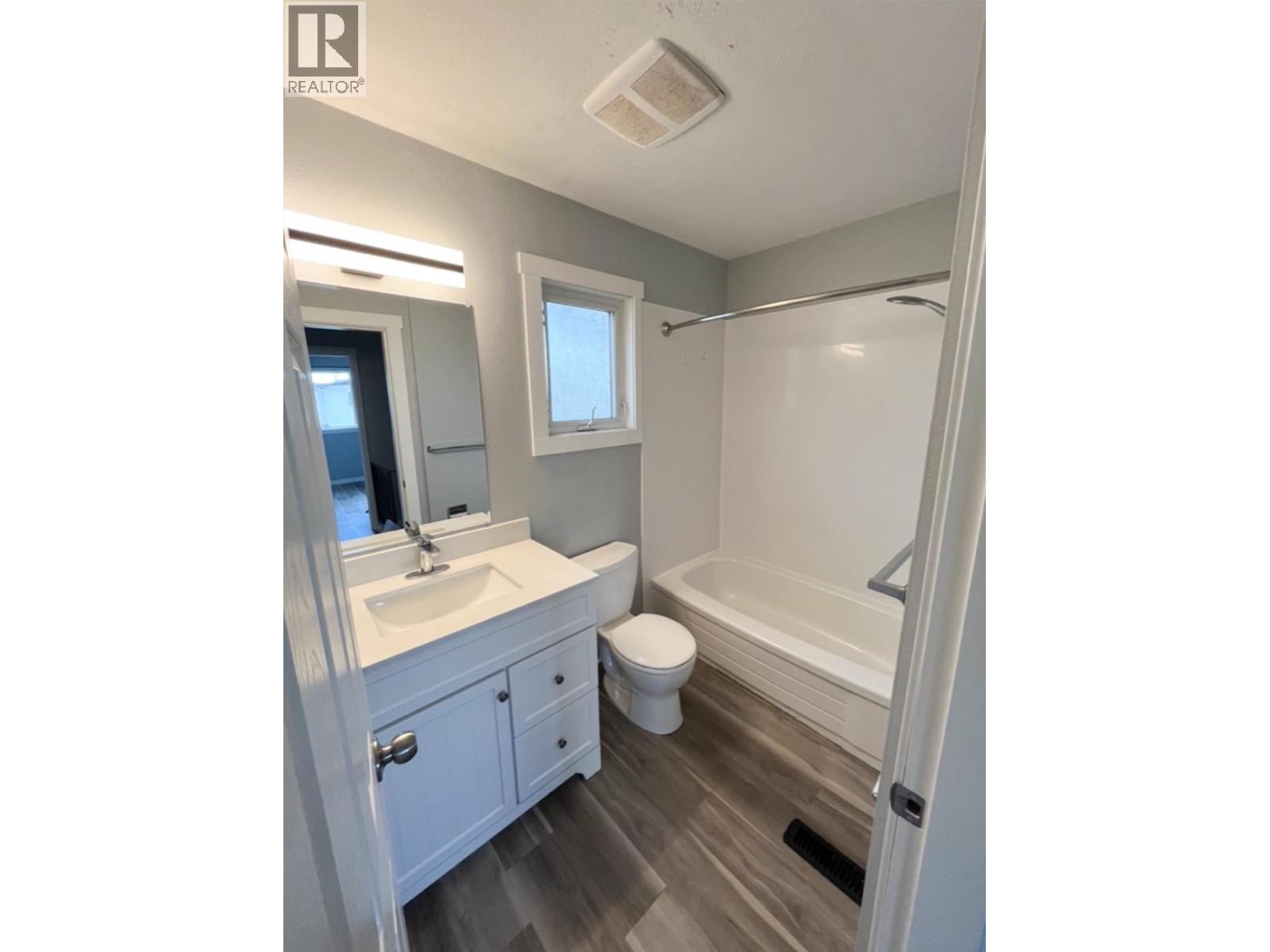 #18 2007 UPLAND STREET - 14