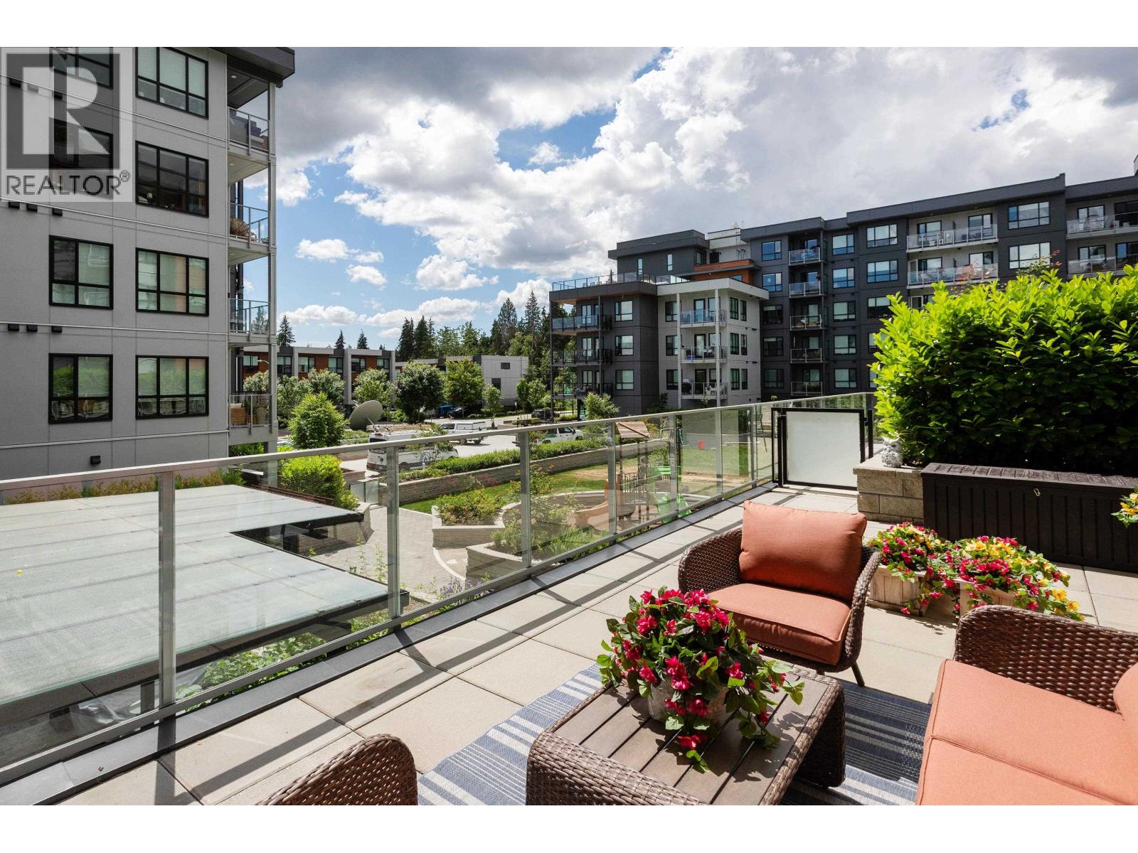 203 3596 MALSUM DRIVE, North Vancouver