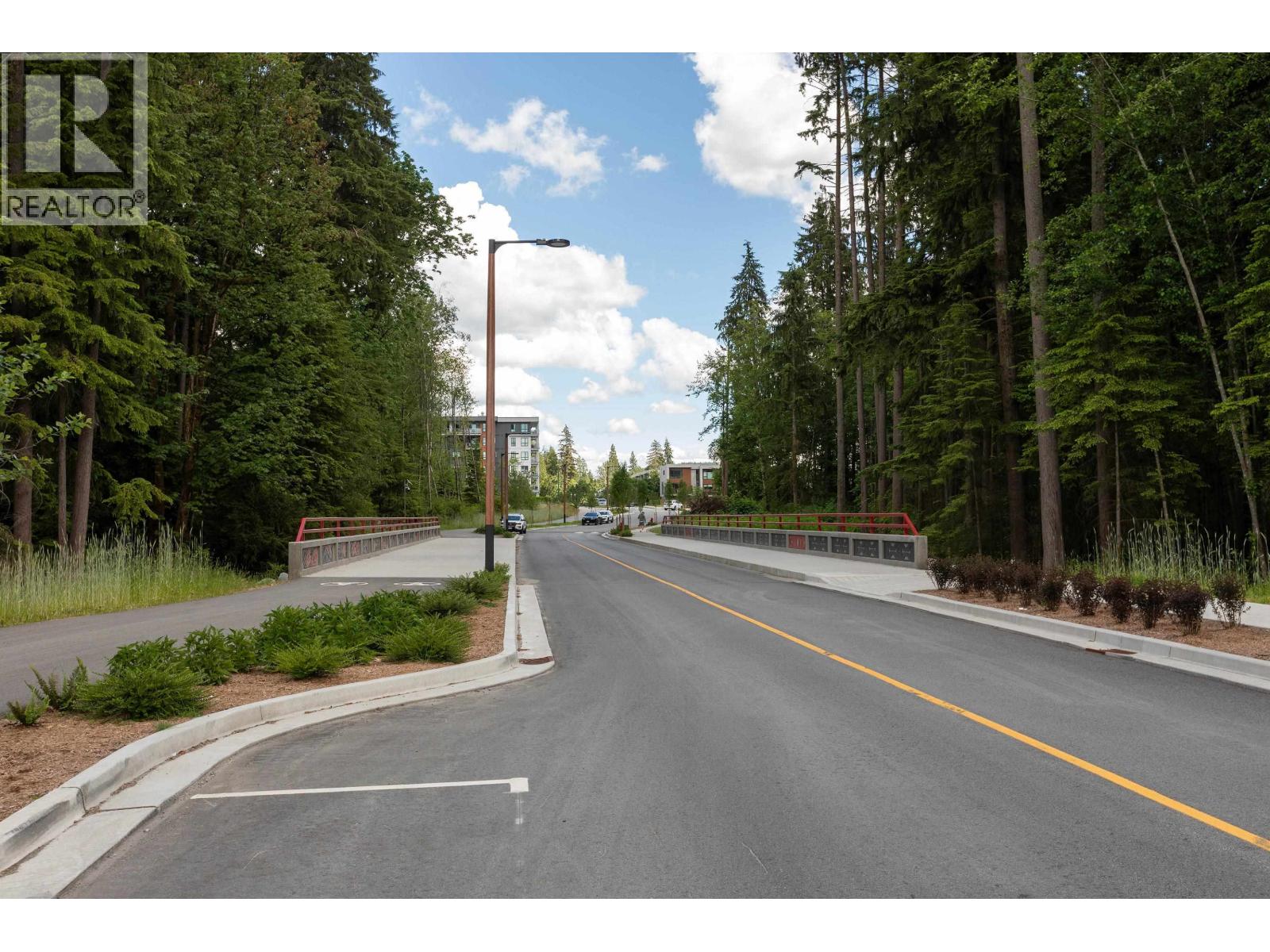 203 3596 MALSUM DRIVE, North Vancouver