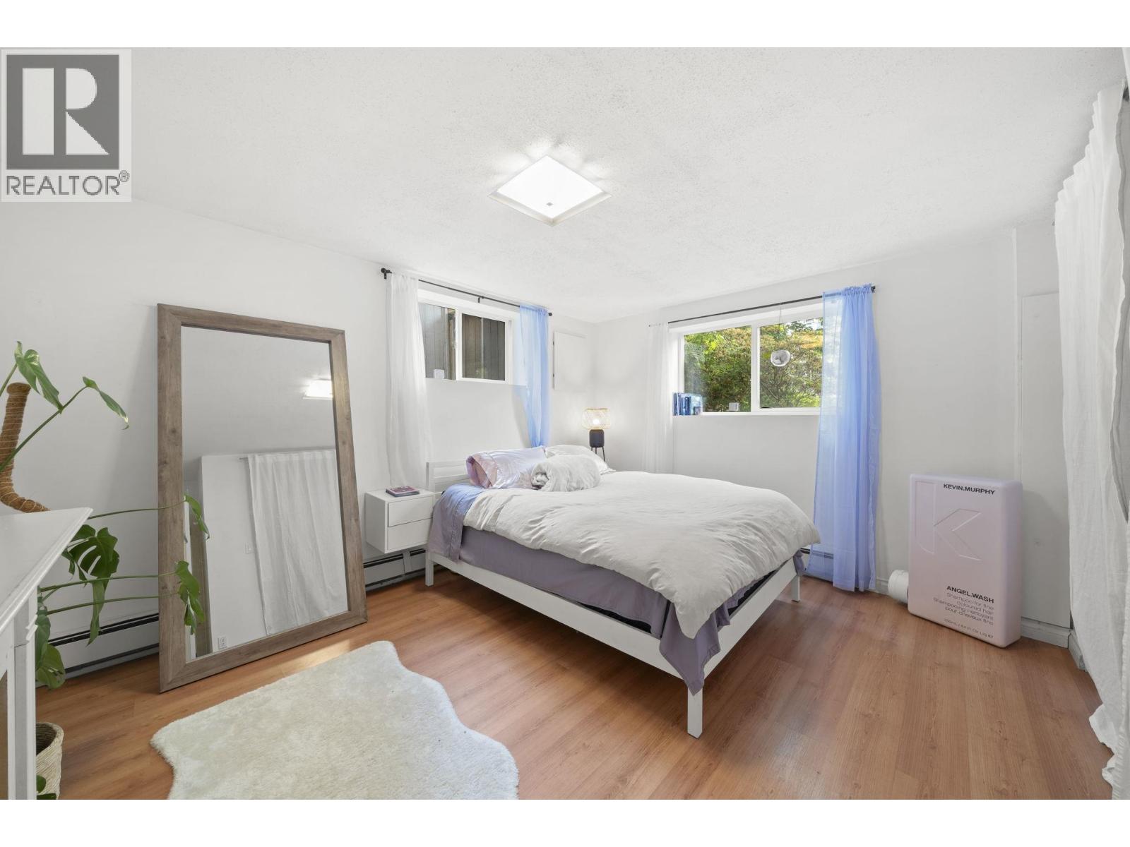 507 JEFFERSON AVENUE, Coquitlam