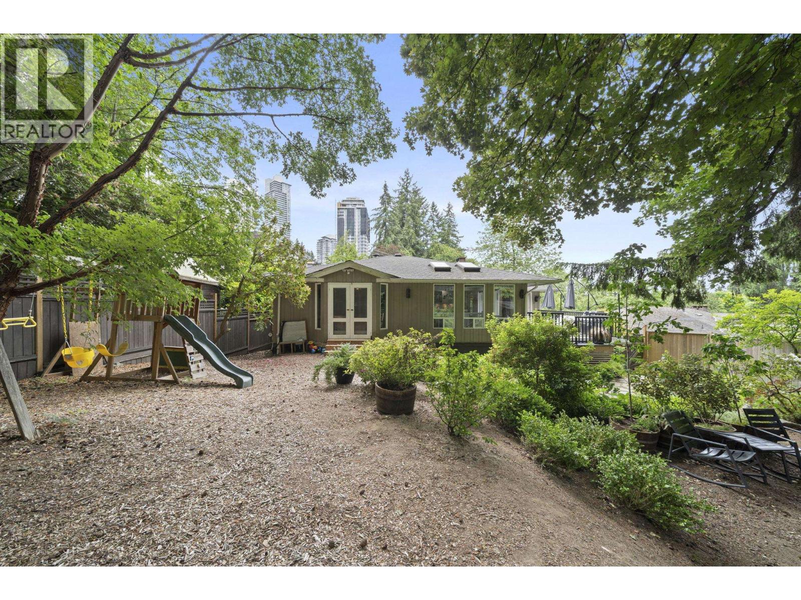 507 JEFFERSON AVENUE, Coquitlam