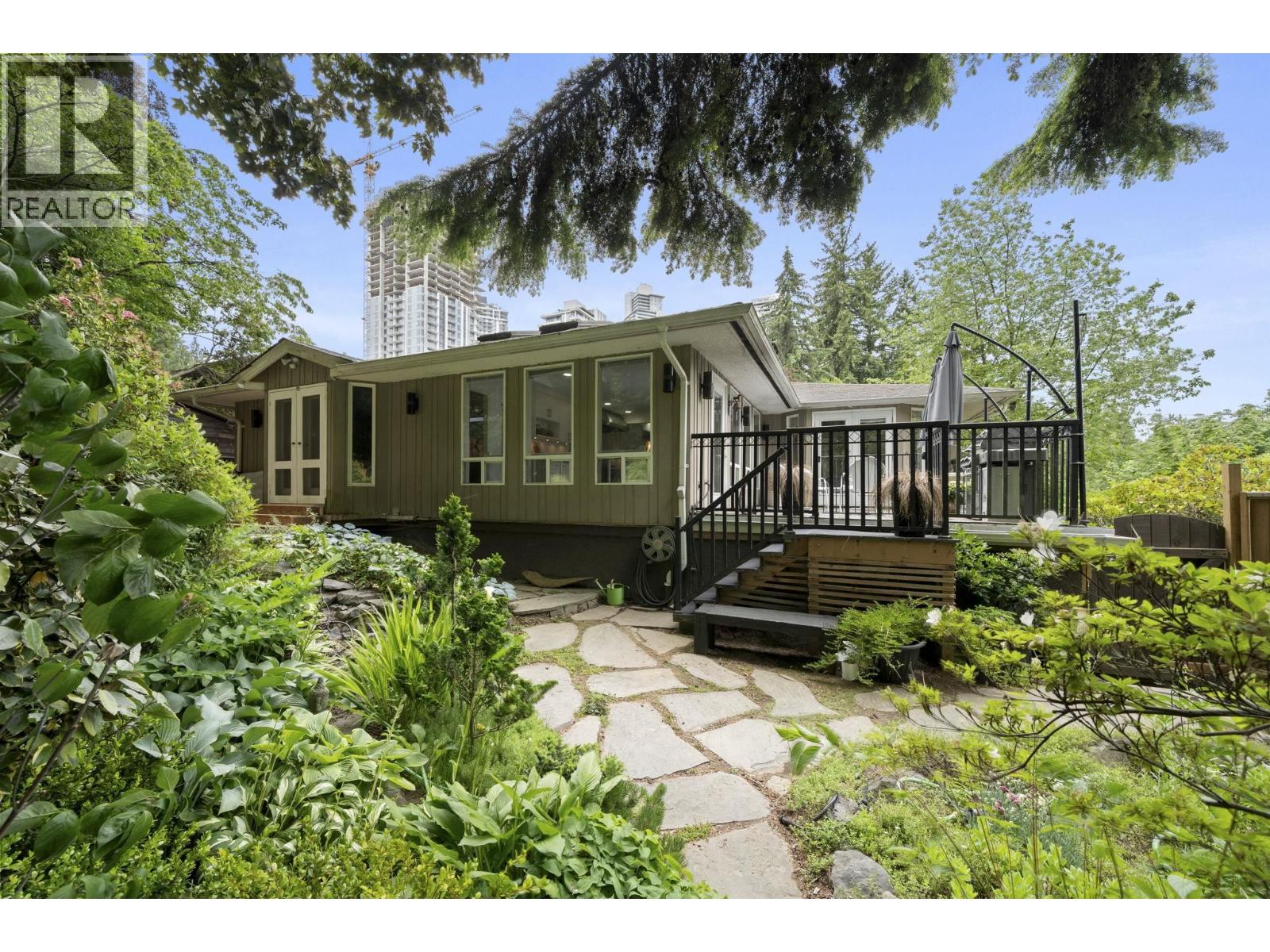 507 JEFFERSON AVENUE, Coquitlam