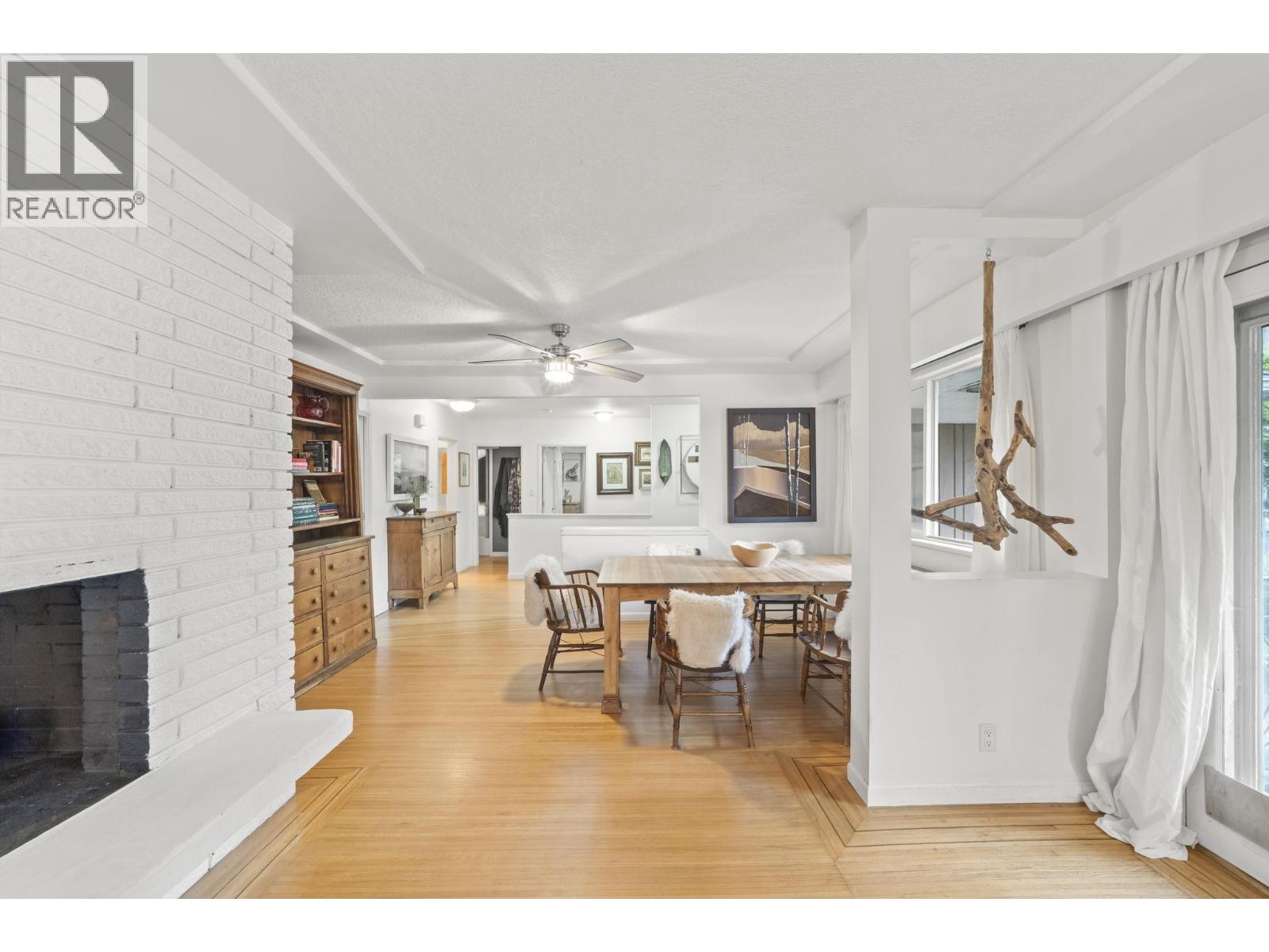 507 JEFFERSON AVENUE, Coquitlam