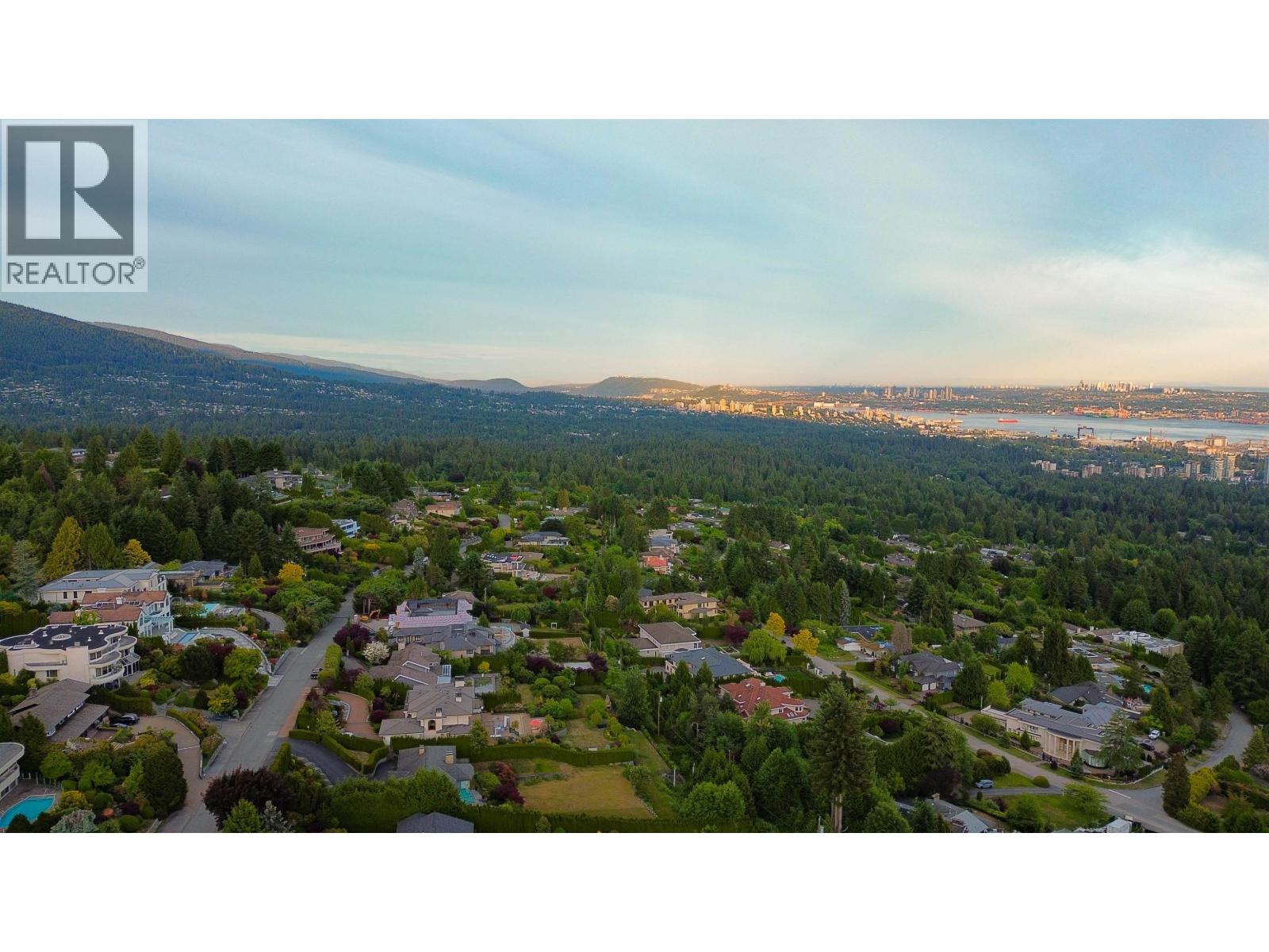 1440 SANDHURST PLACE, West Vancouver