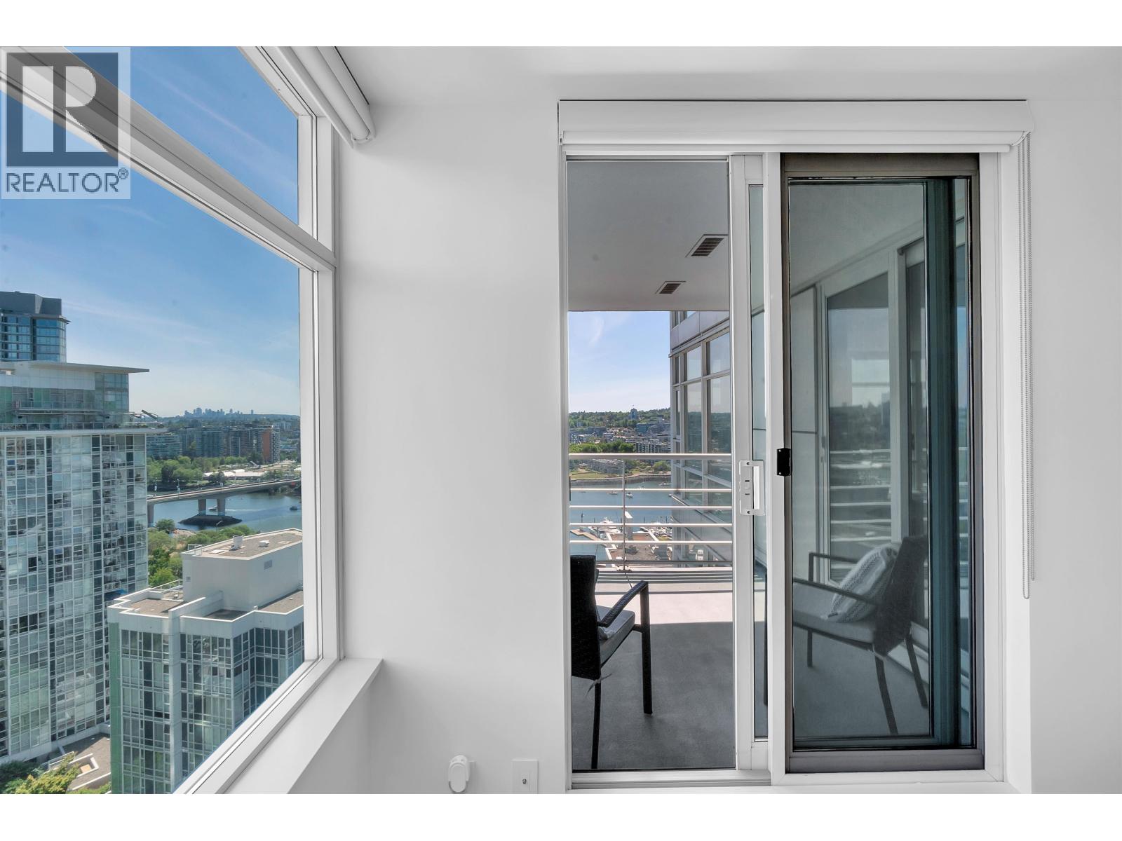 2506 198 AQUARIUS MEWS, Vancouver