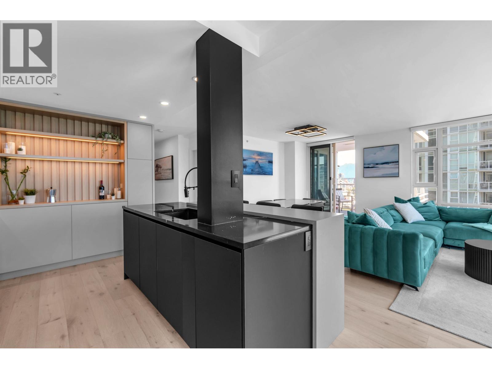 2506 198 AQUARIUS MEWS, Vancouver