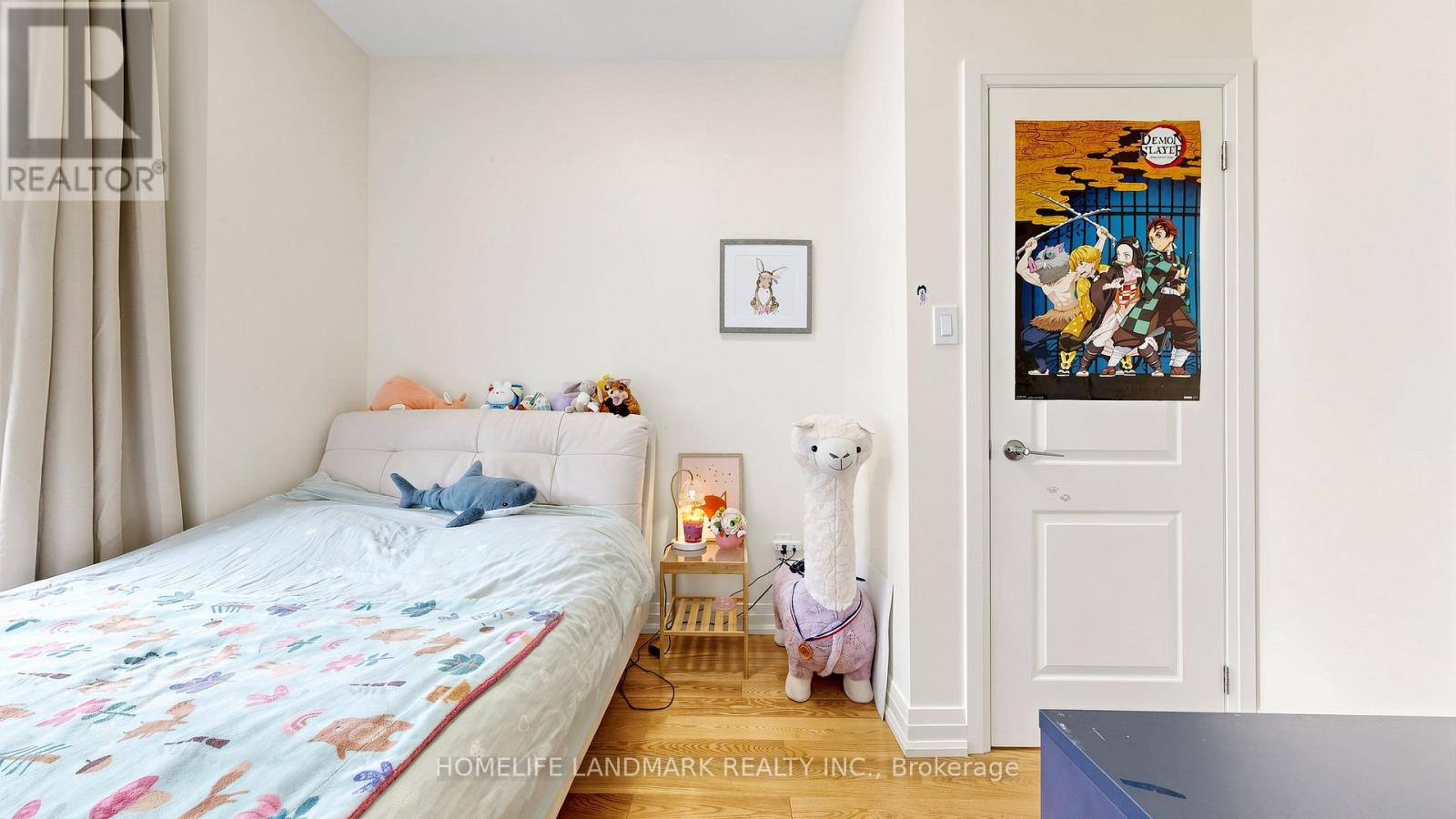12 MCCLARY'S WAY - 25