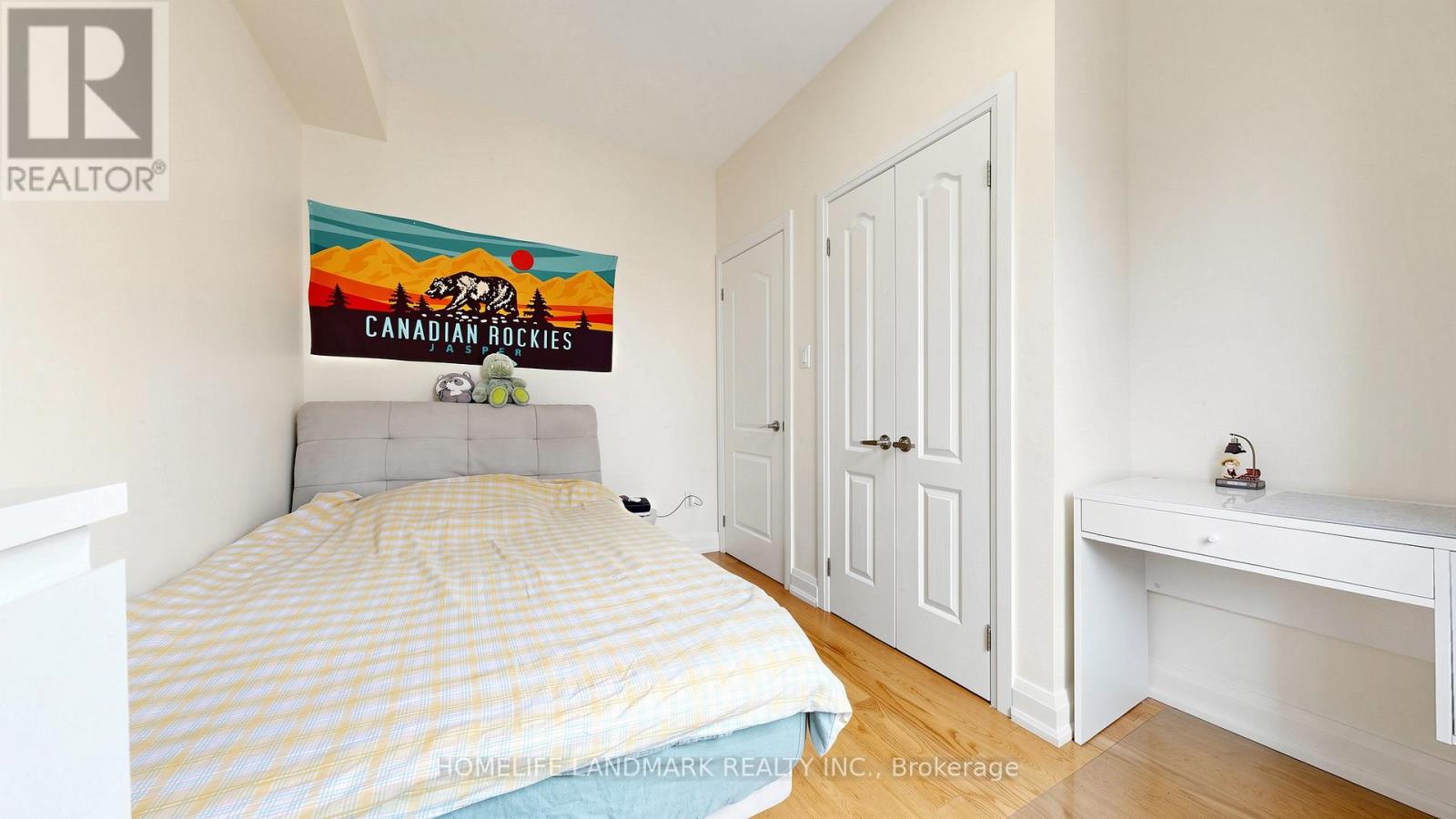 12 MCCLARY'S WAY - 27