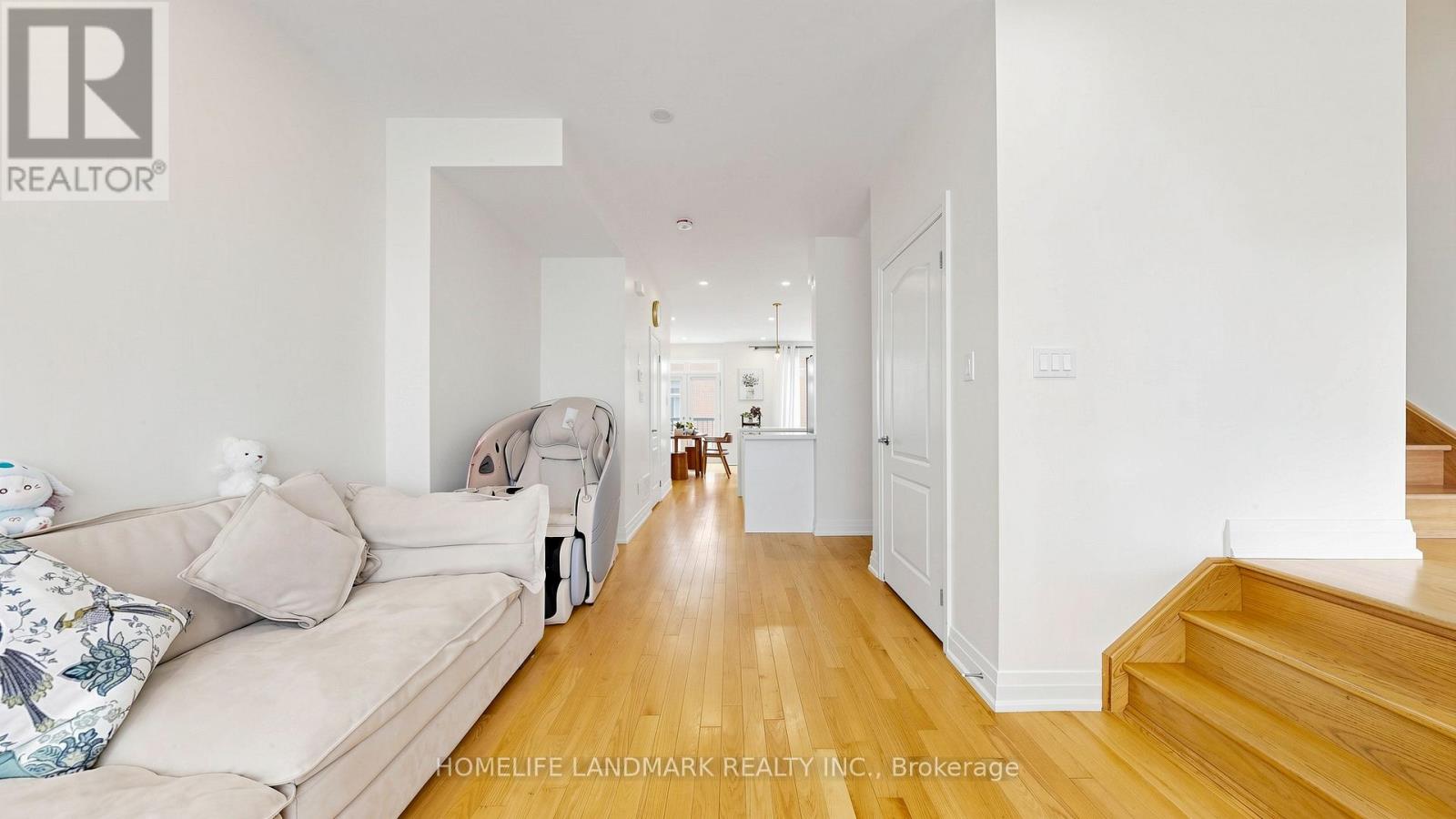 12 MCCLARY'S WAY - 9