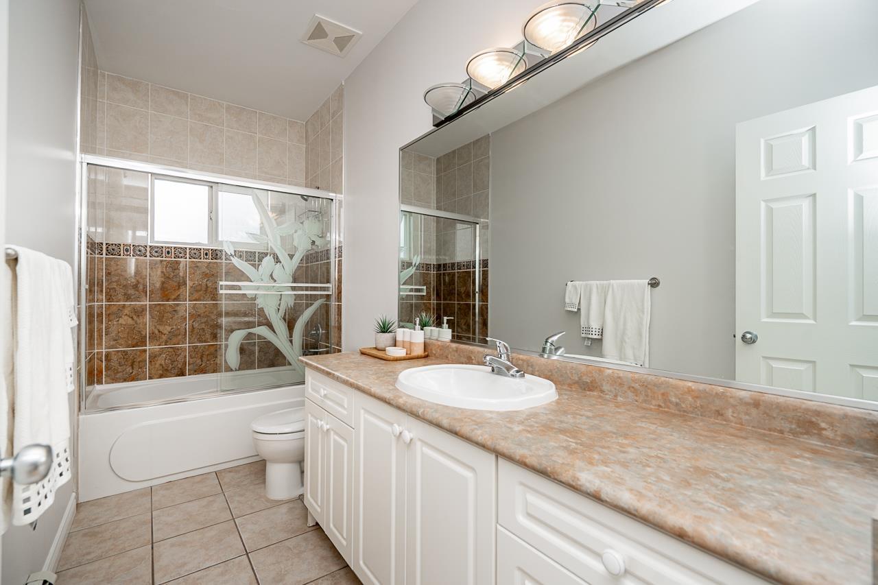 12773 N 90 AVENUE, Surrey