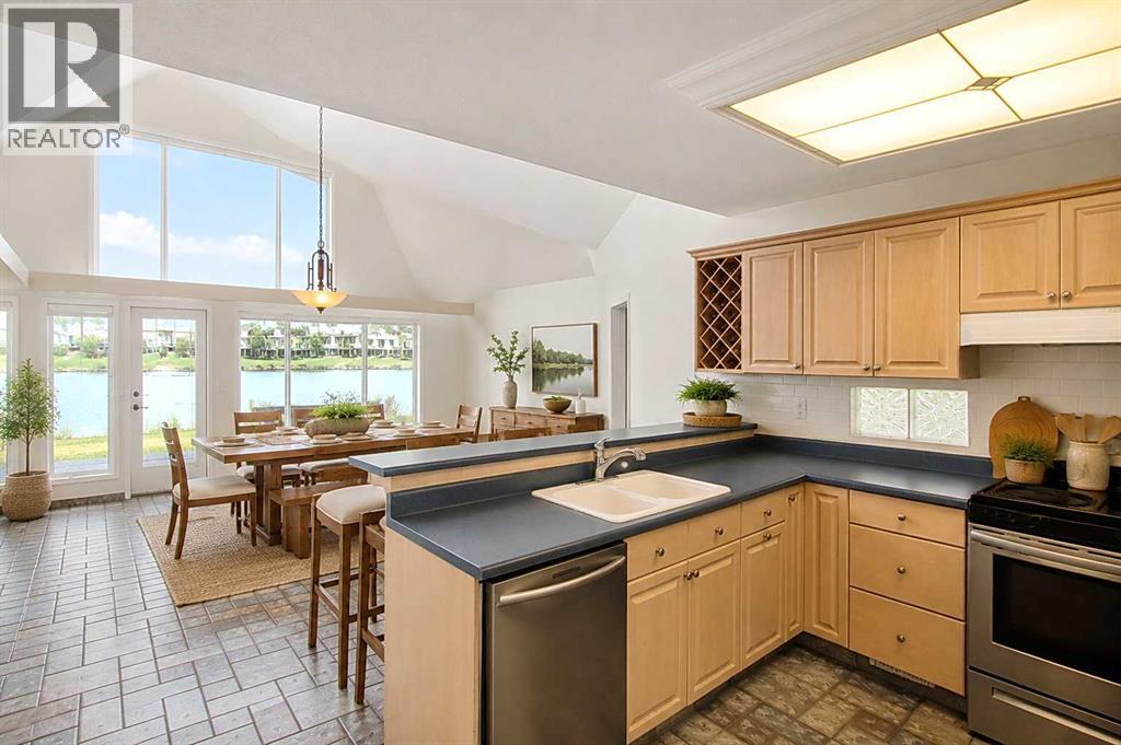 staged kitche to dining