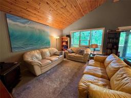 30 Gibson Drive, Victoria Beach, MB R0E2C0 Photo 11