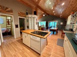 30 Gibson Drive, Victoria Beach, MB R0E2C0 Photo 15