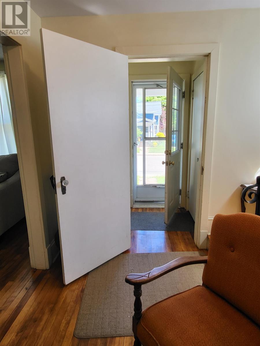 254 Notre Dame Street - 23
