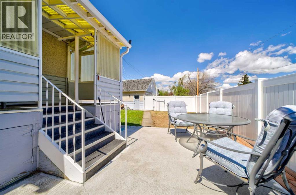 731 McDougall Street — photo 28