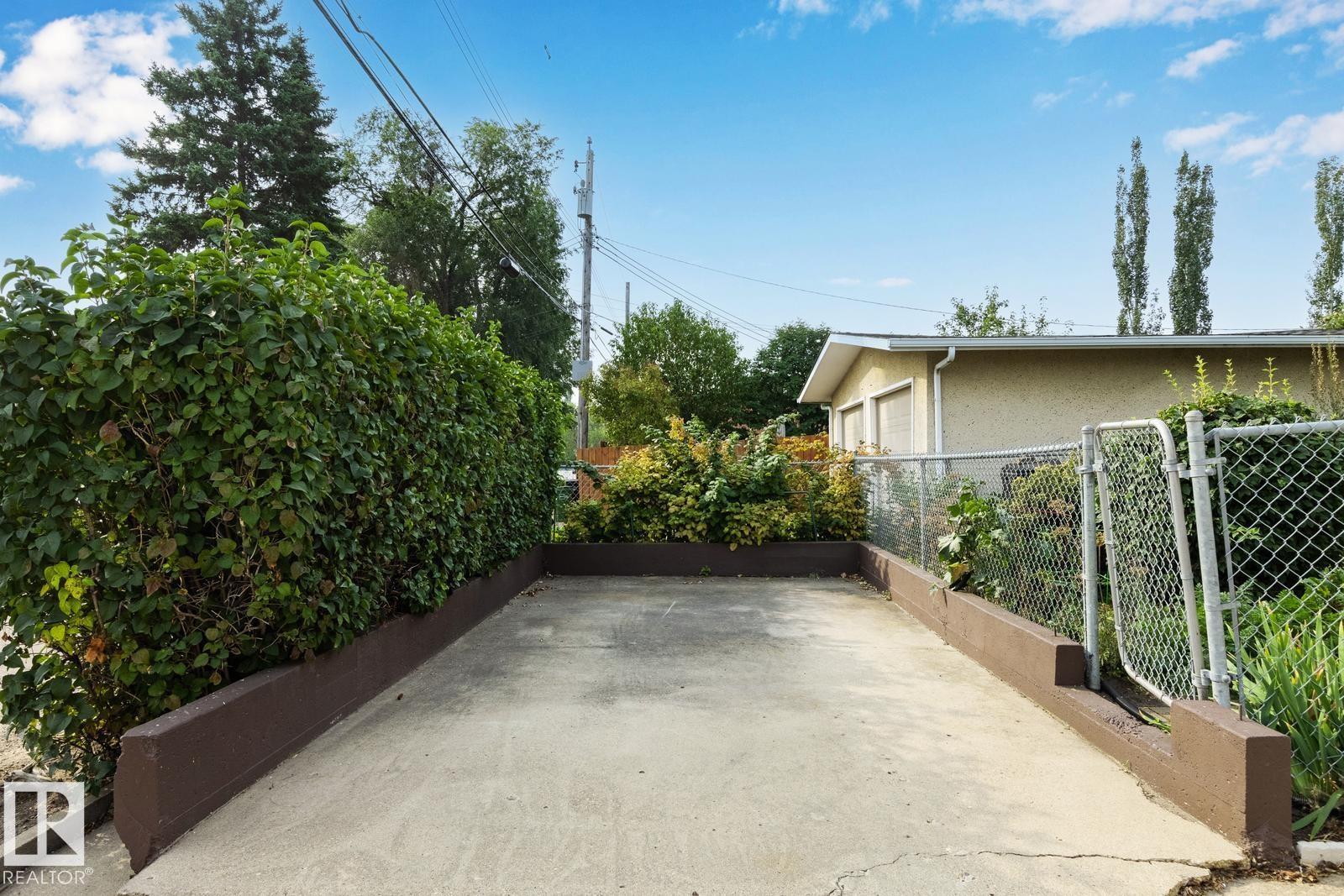 10629 79 ST NW - 65