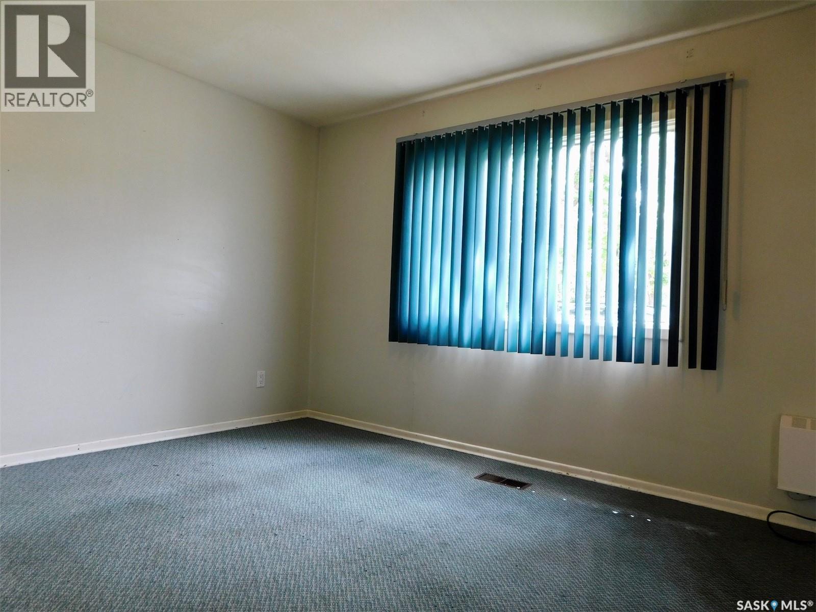227 2nd AVENUE E - photo 5