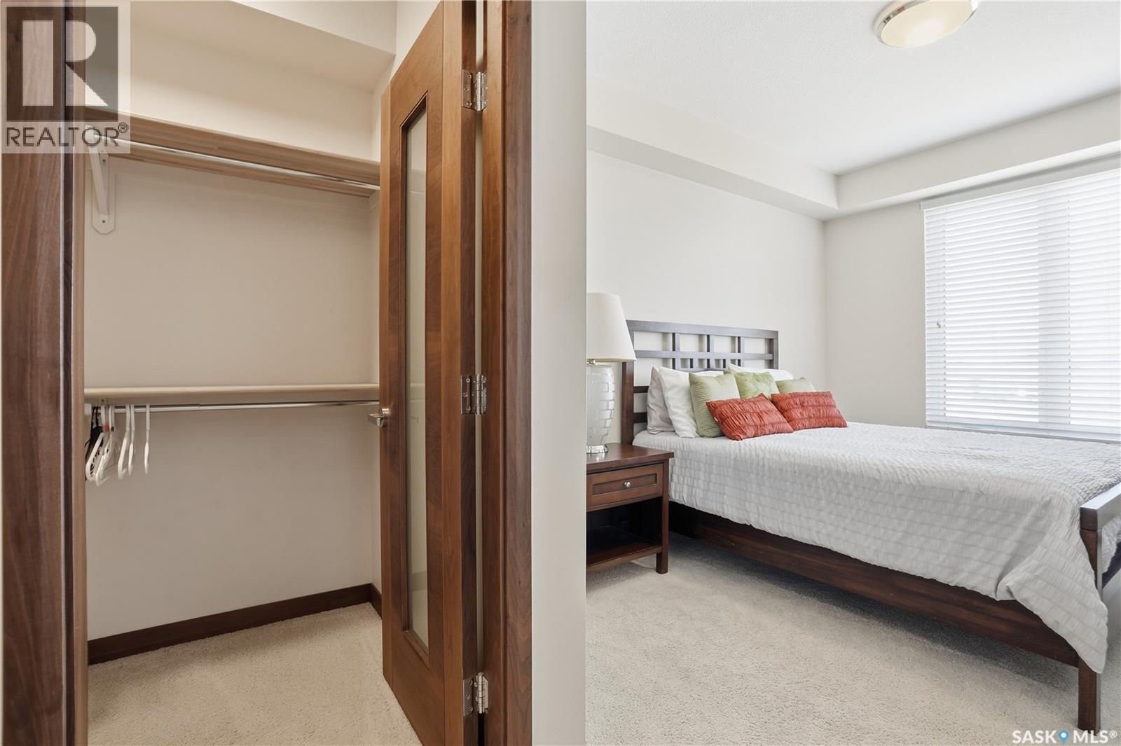 #203 2101 Heseltine ROAD - 16