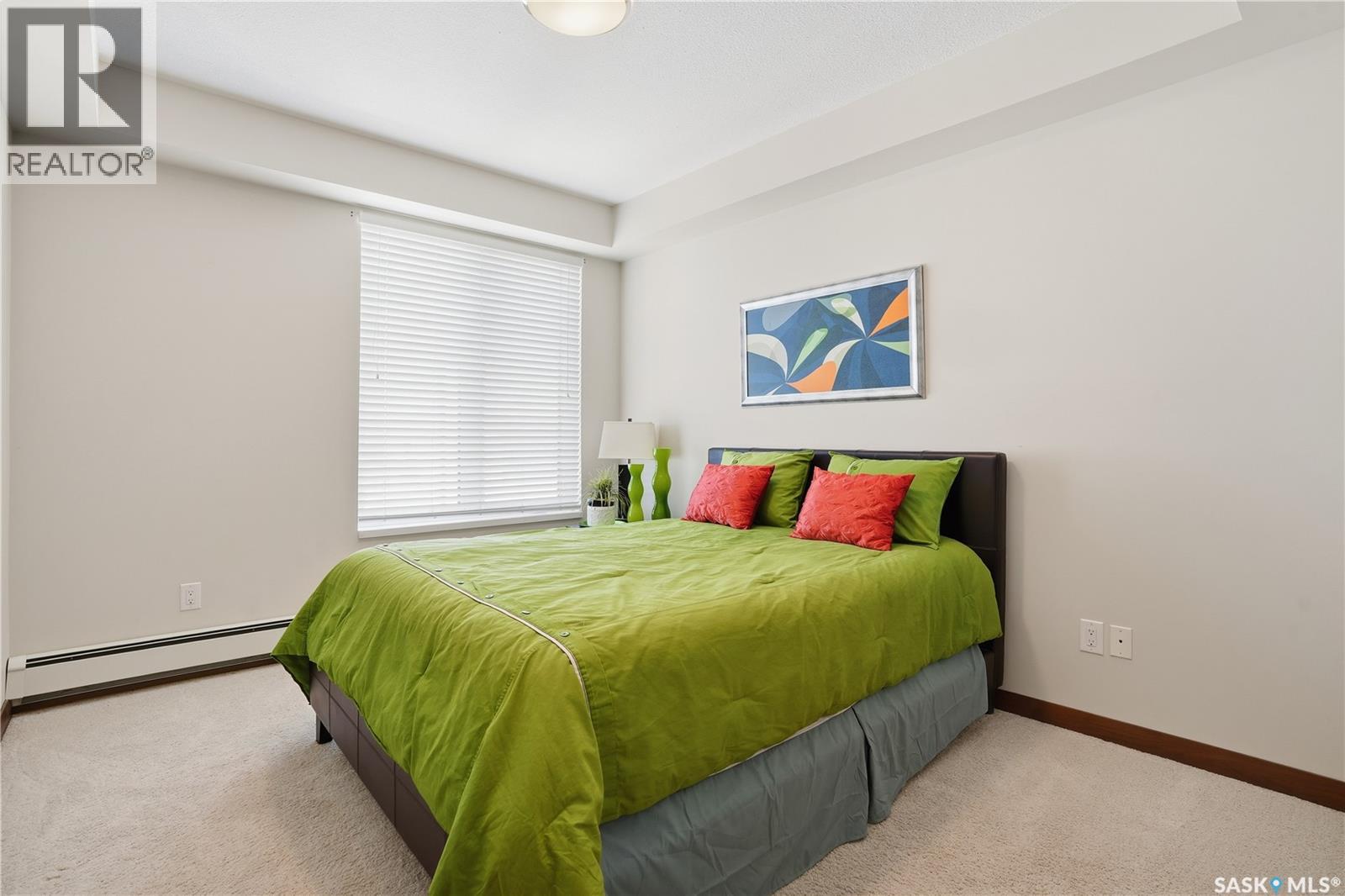#203 2101 Heseltine ROAD - 23