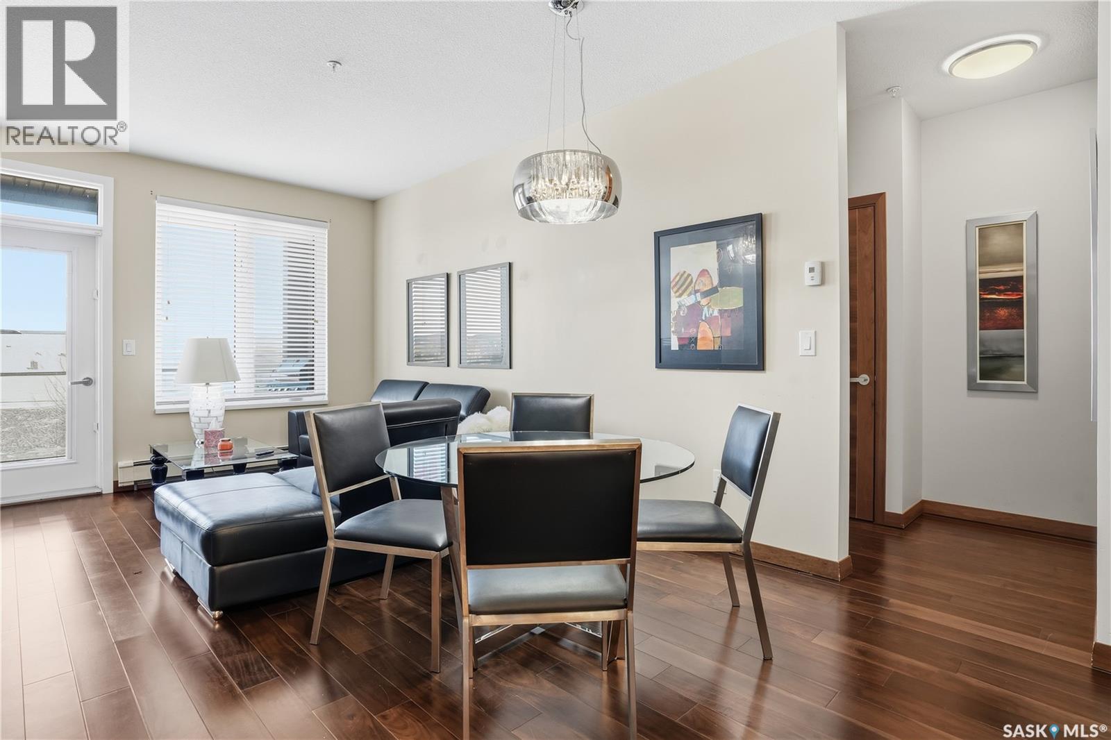 #203 2101 Heseltine ROAD - 9