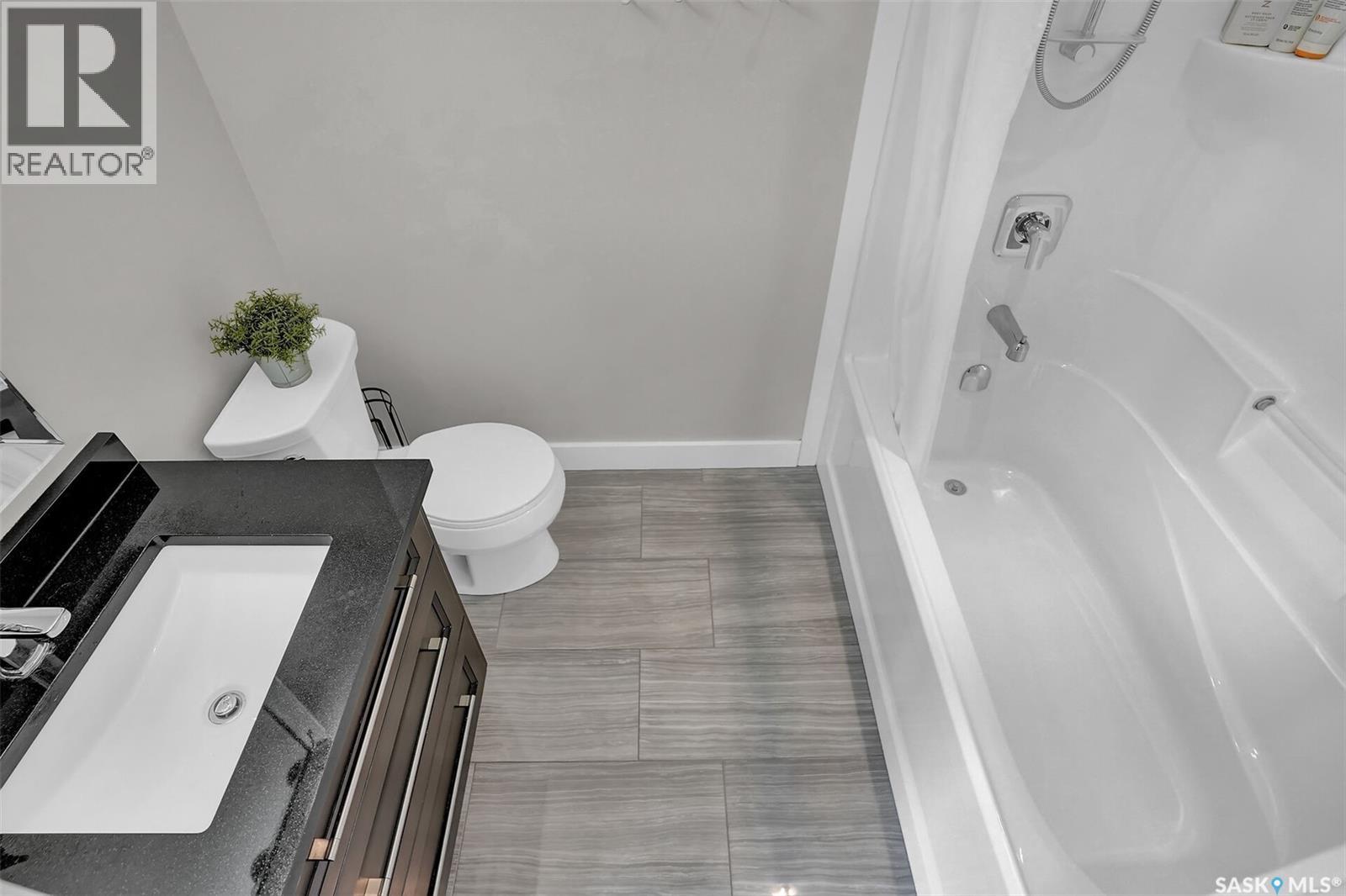 308 Brookview DRIVE — photo 27