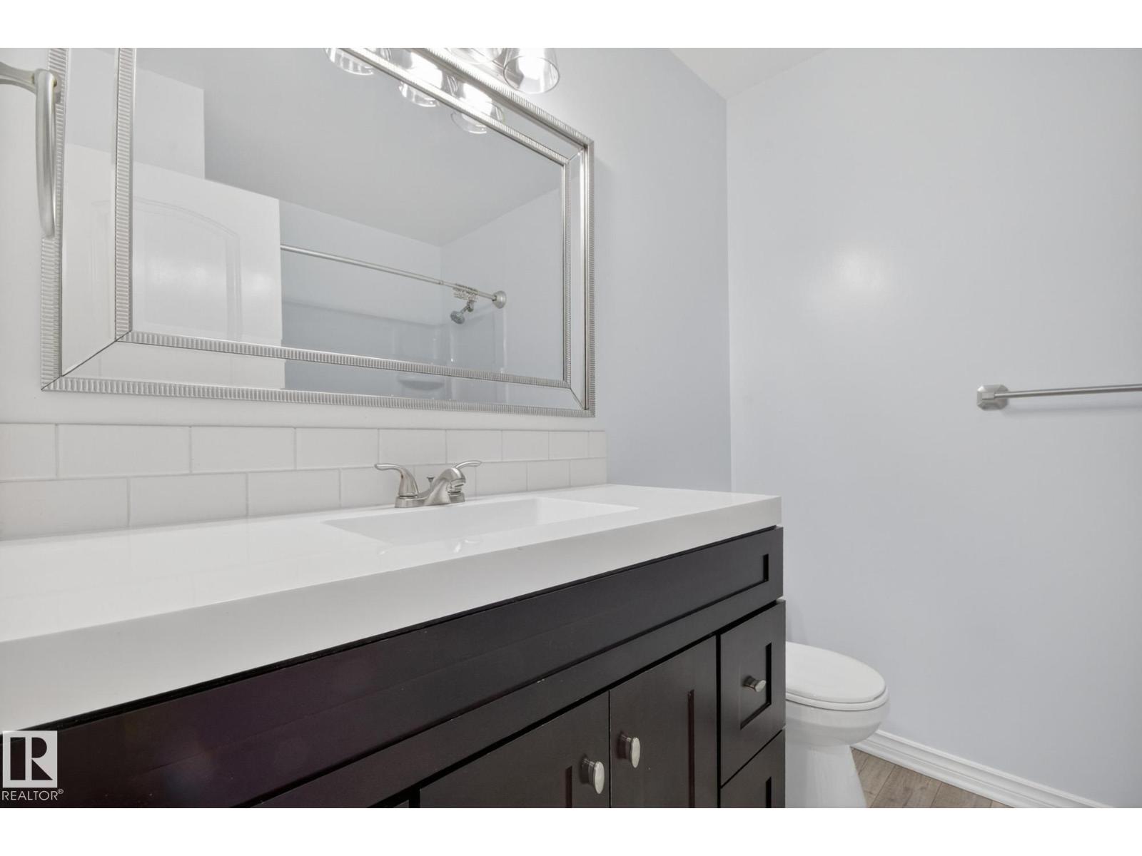3 GALAXY WY — photo 21