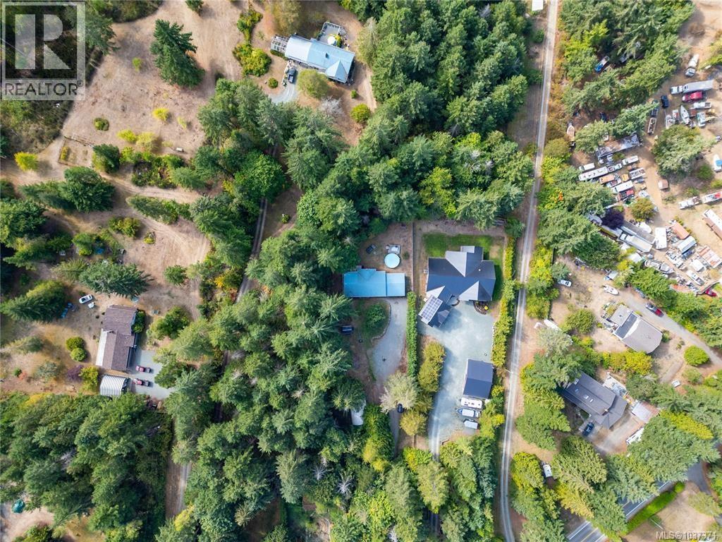 8996 Chemainus Rd - 93