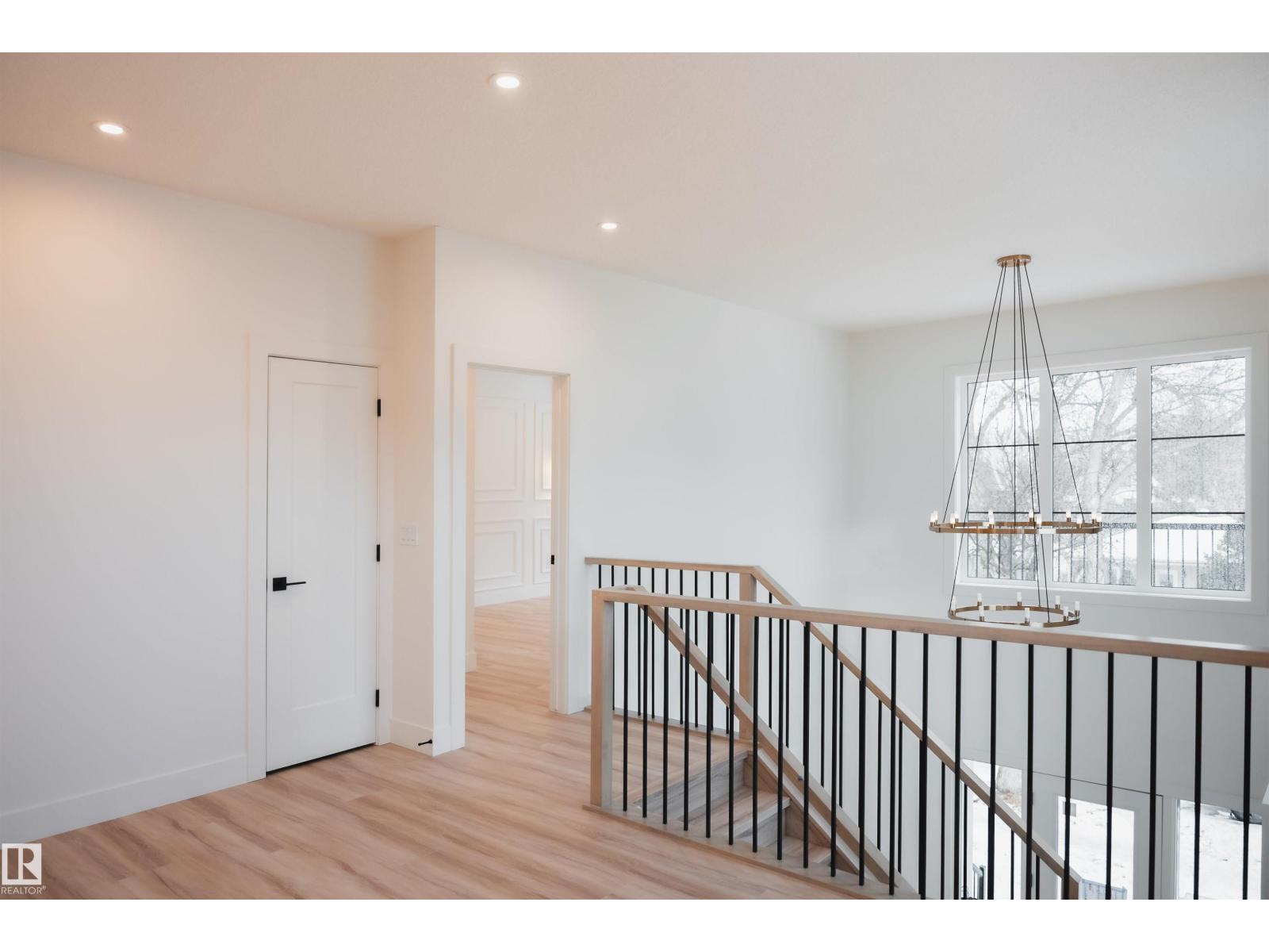 4216 121 ST NW - 11