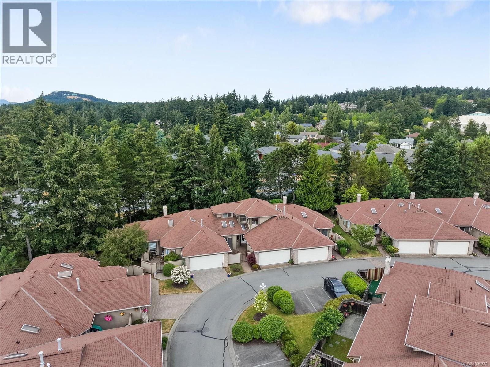 702 4515 Pipeline Rd, Saanich