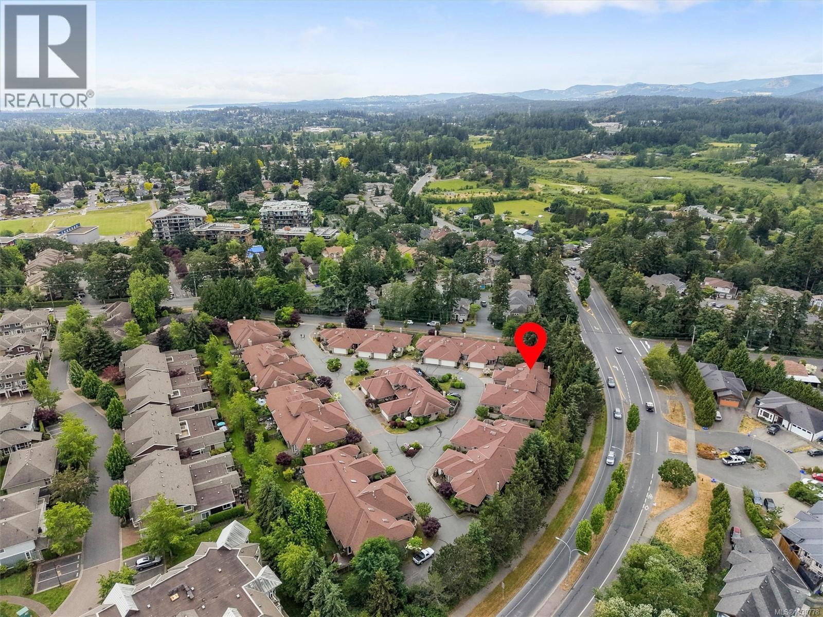 702 4515 Pipeline Rd, Saanich