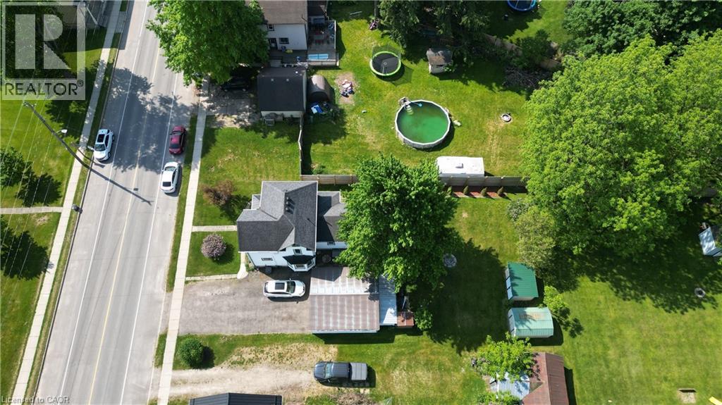 37 BAIRD Street S - 23
