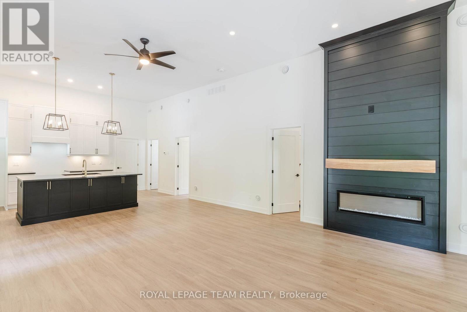 104 FIRE HALL CRESCENT - 12