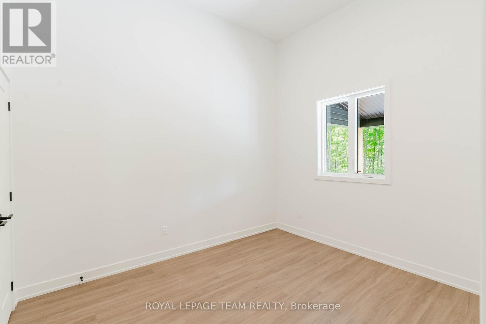 104 FIRE HALL CRESCENT - 19