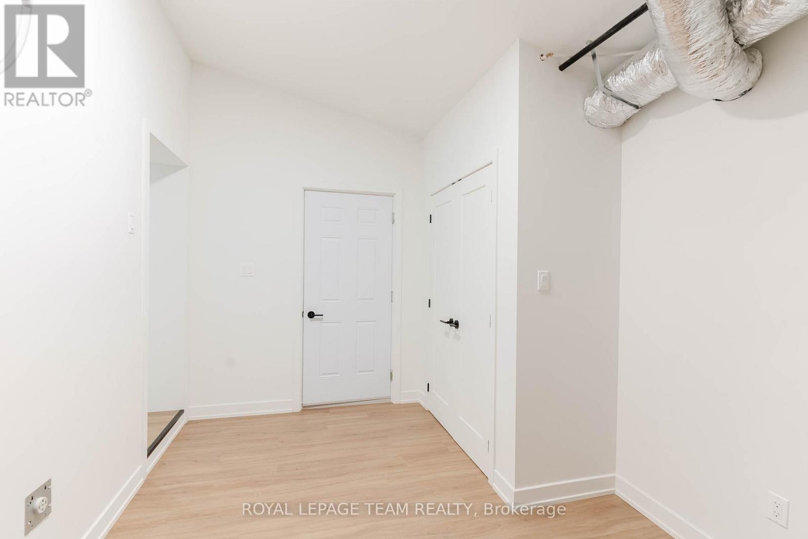 104 FIRE HALL CRESCENT - 25
