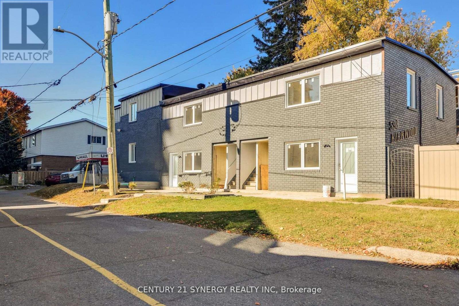 1 Bed, 1 Bath Multi-Family for Rent in Ottawa – 4 – 598 KIRKWOOD AVENUE, Ottawa – MLS# X13417606 - Image 1