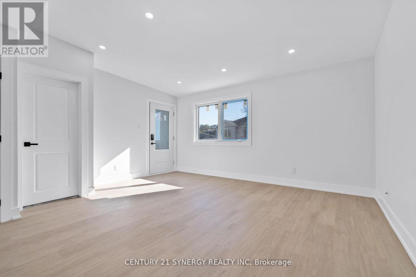 1 Bed, 1 Bath Multi-Family for Rent in Ottawa – 4 – 598 KIRKWOOD AVENUE, Ottawa – MLS# X13417606 - Image 2