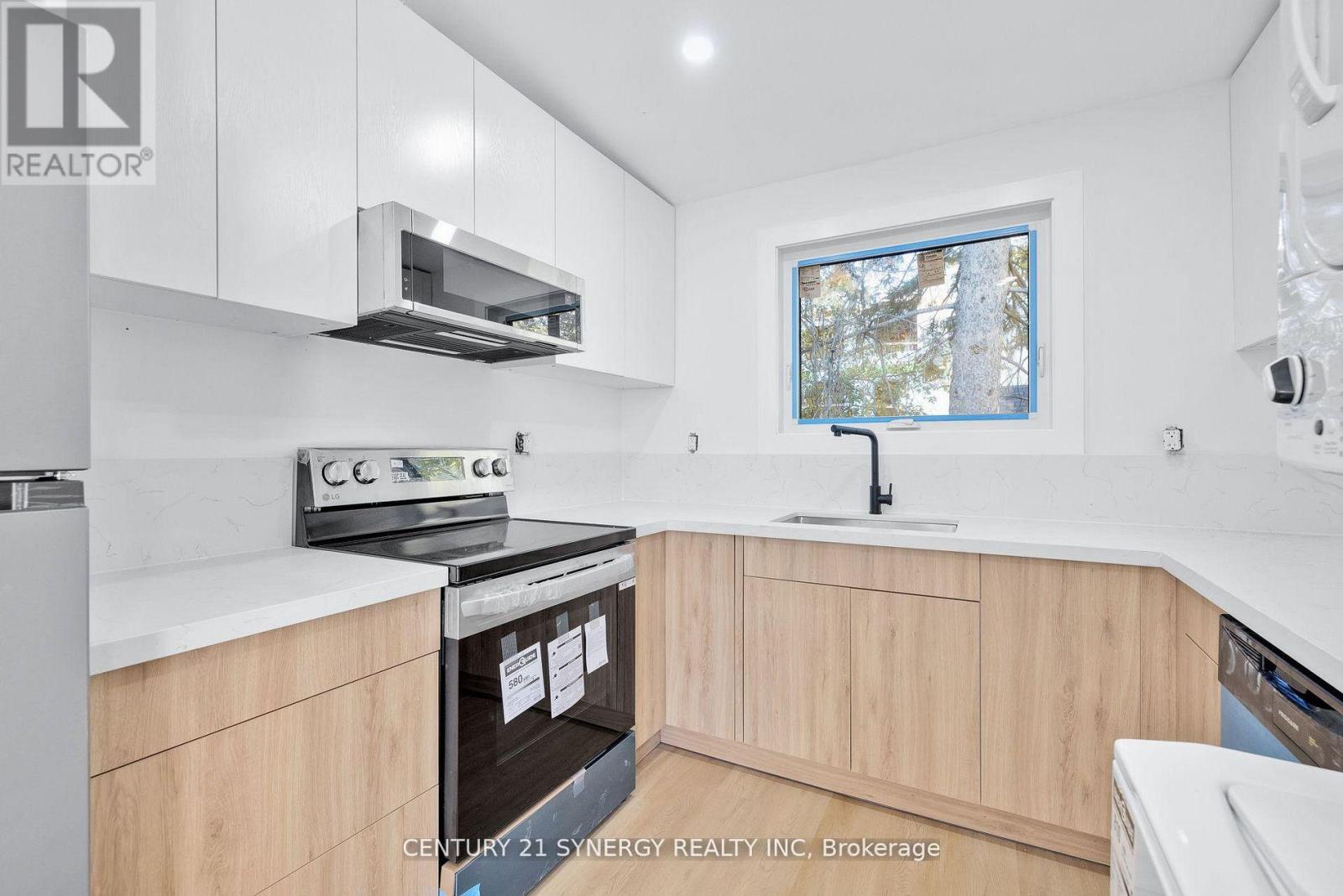 1 Bed, 1 Bath Multi-Family for Rent in Ottawa – 4 – 598 KIRKWOOD AVENUE, Ottawa – MLS# X13417606 - Image 6
