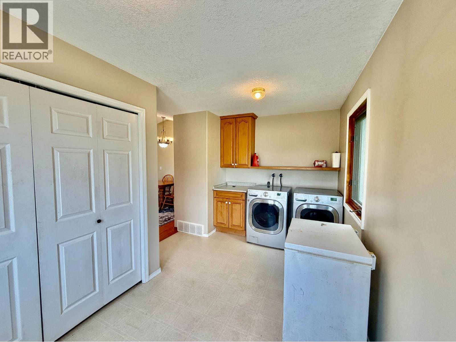 10886 261 ROAD - Image 2