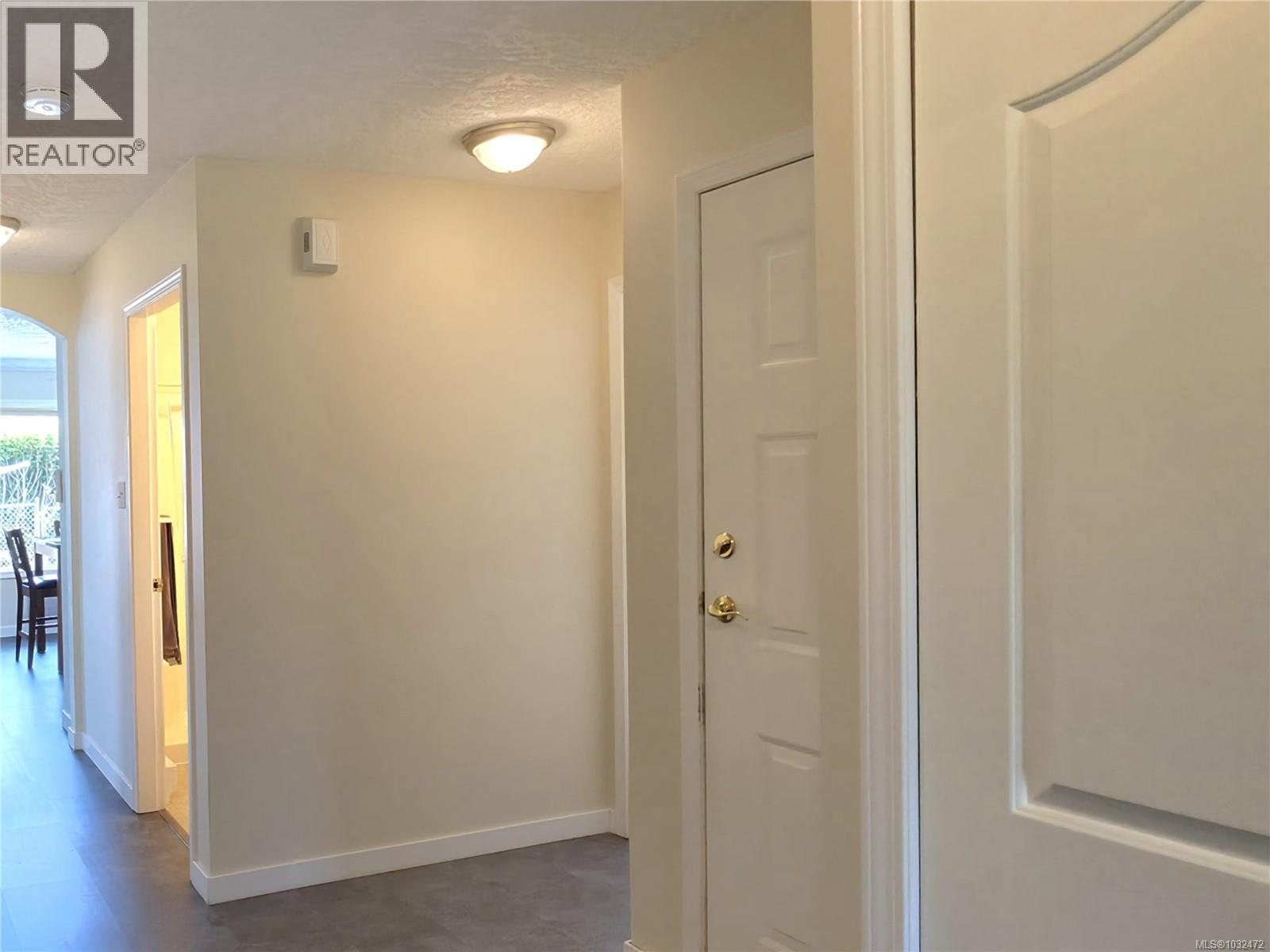 1380 Krebs Cres - 14