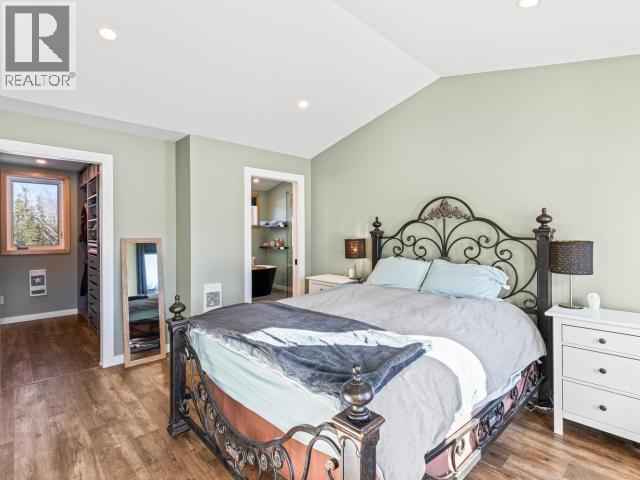 84 ORION CRESCENT - 21