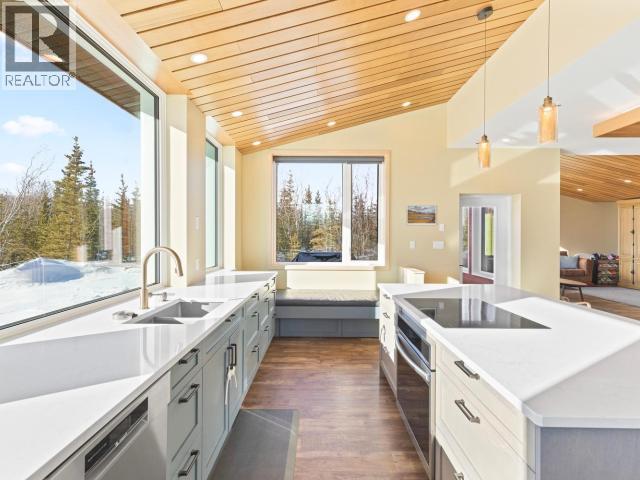 84 ORION CRESCENT - 9