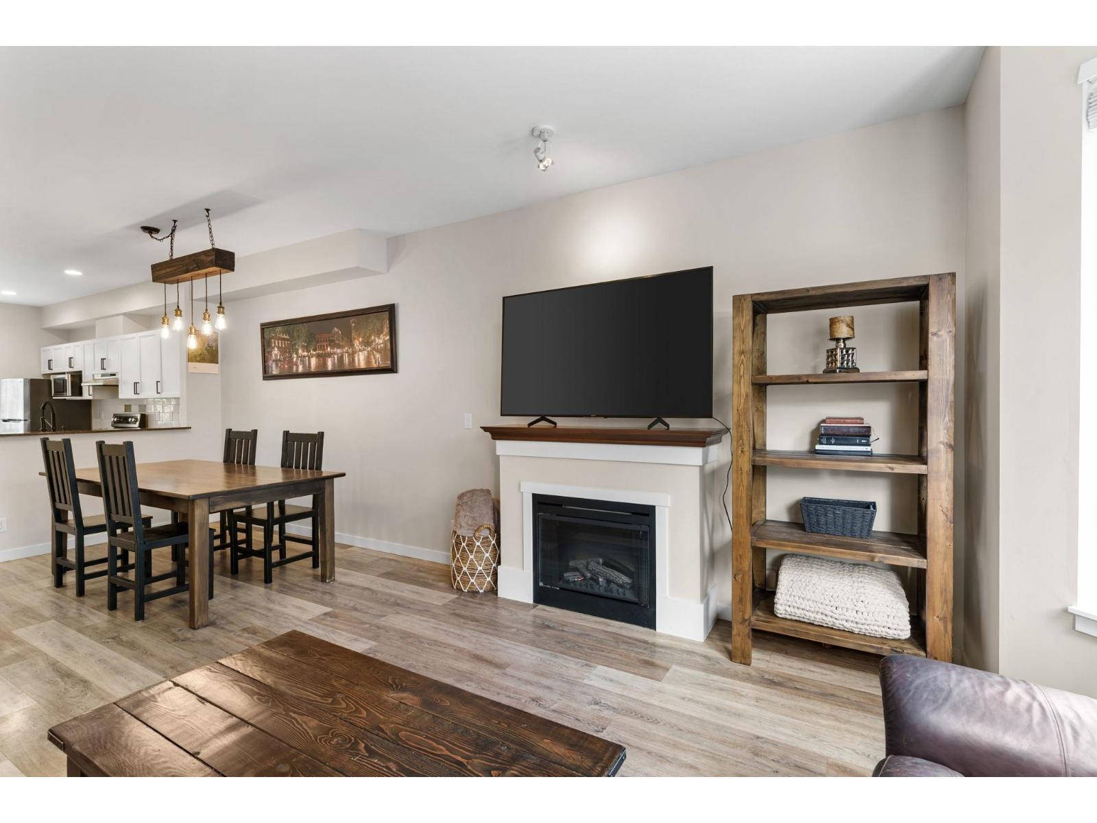 6 16772 61 AVENUE, Surrey