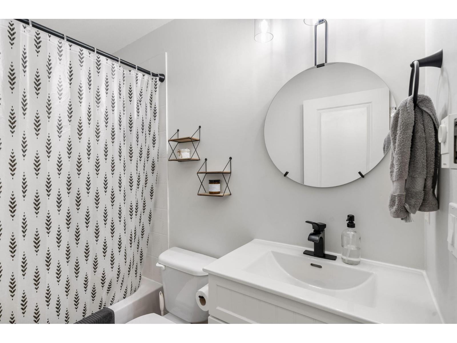 6 16772 61 AVENUE, Surrey