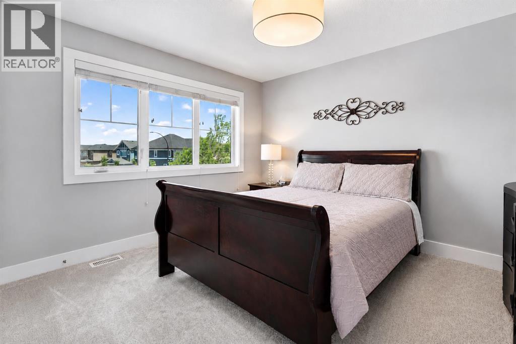 219 Legacy Mount SE — photo 32