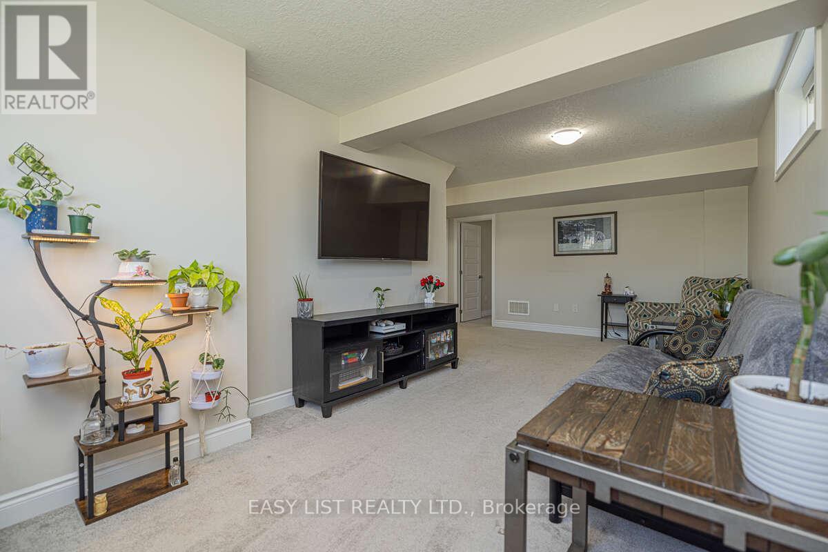 19 RALPH DALTON BOULEVARD - 26