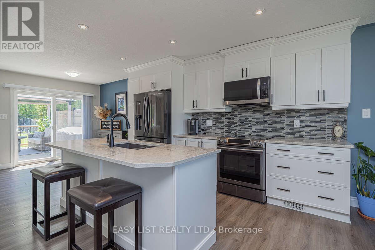19 RALPH DALTON BOULEVARD - 7